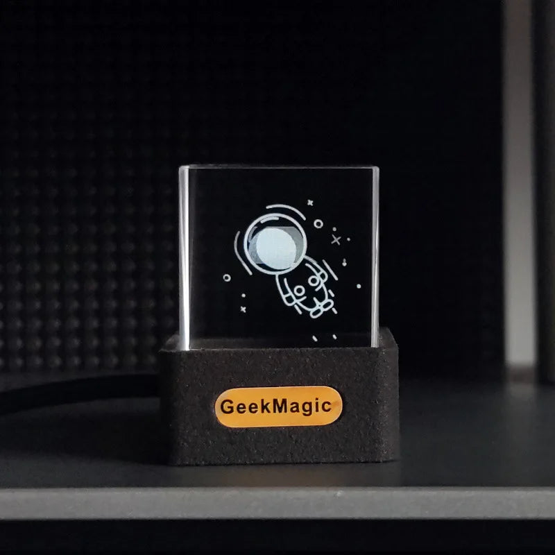 GEEKMAGIC GIFTV Crystal Smart Weather & GIF Display